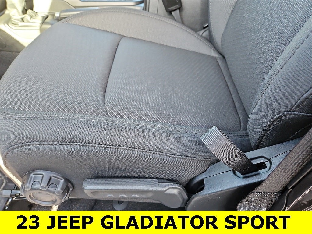 2023 Jeep Gladiator Sport